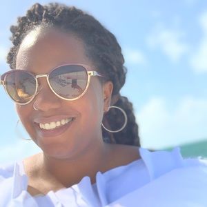 Meet your Posher, Arielle